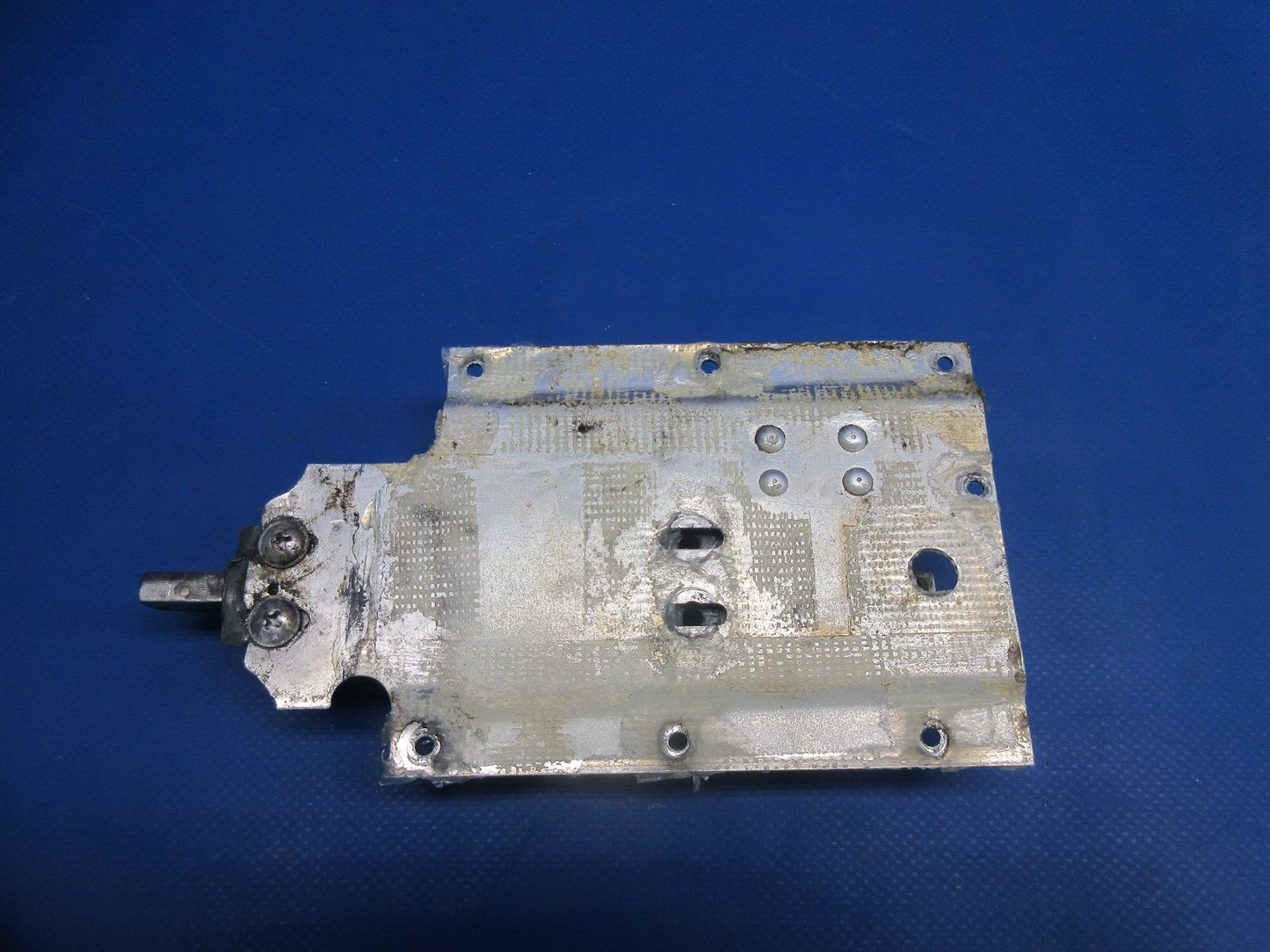 Cessna 177 / 177B Cardinal Cabin Door Latch Assy RH P/N 1717039-4 (0824-1039)