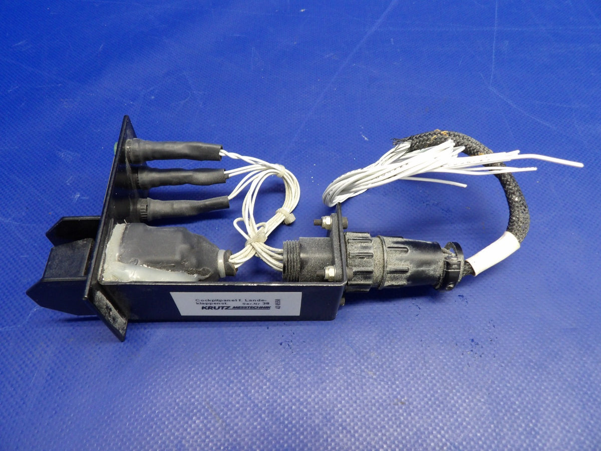 Diamond DA-40 Krutz Flap Switch P/N 430550 WARRANTY (0626-1436)3