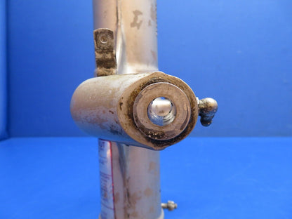 Piper PA-23-250 Aztec RH Main Gear Strut Housing 751-929, 31835-00 (0824-1772)
