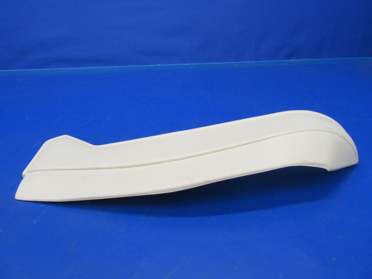 Cessna Seat Bottom Trim Cream Plastic P/N 0714010-2-532 (0518-251)