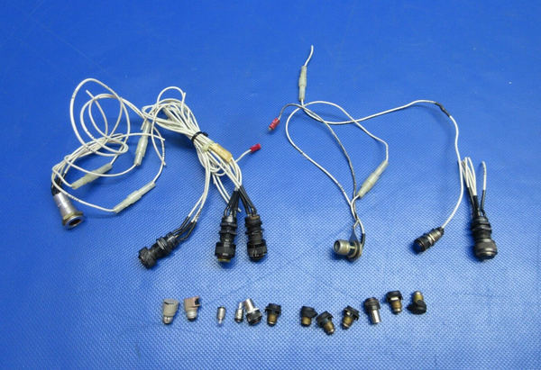 Cessna 337 / P337H Instrument Lights P/N 801-1030-0333-504 LOT OF 17 (0724-1927)