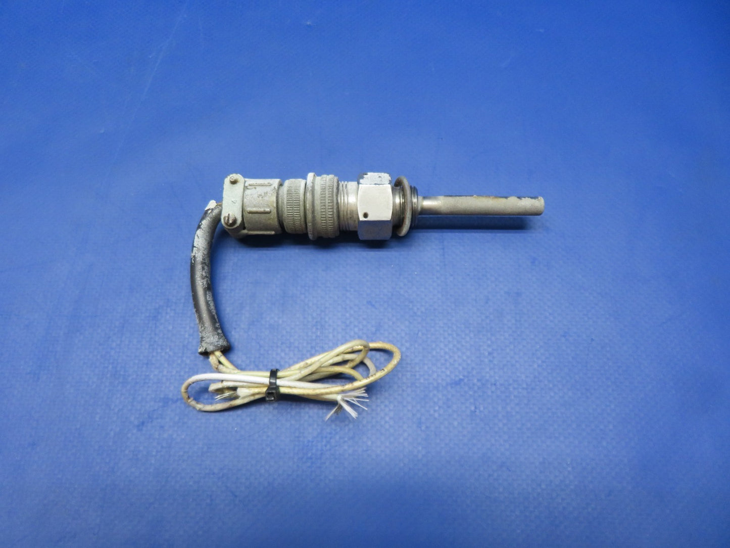 Cessna 310 / 310I Lewis Oil Temperature Probe AN5525-1 TESTED (0426-116)8