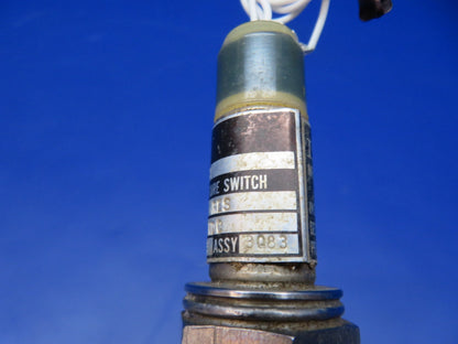 Cessna 421 ITT Neo-Dyn Pressure Switch 28v P/N 9910287-8 CORE (0326-153)7