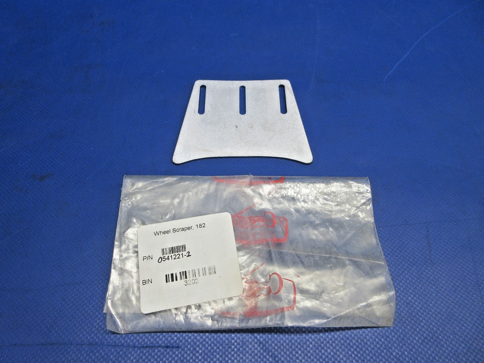 Cessna 182 Nose Gear Wheel Fairing Scraper P/N 0541221-2 NOS (0426-714)0