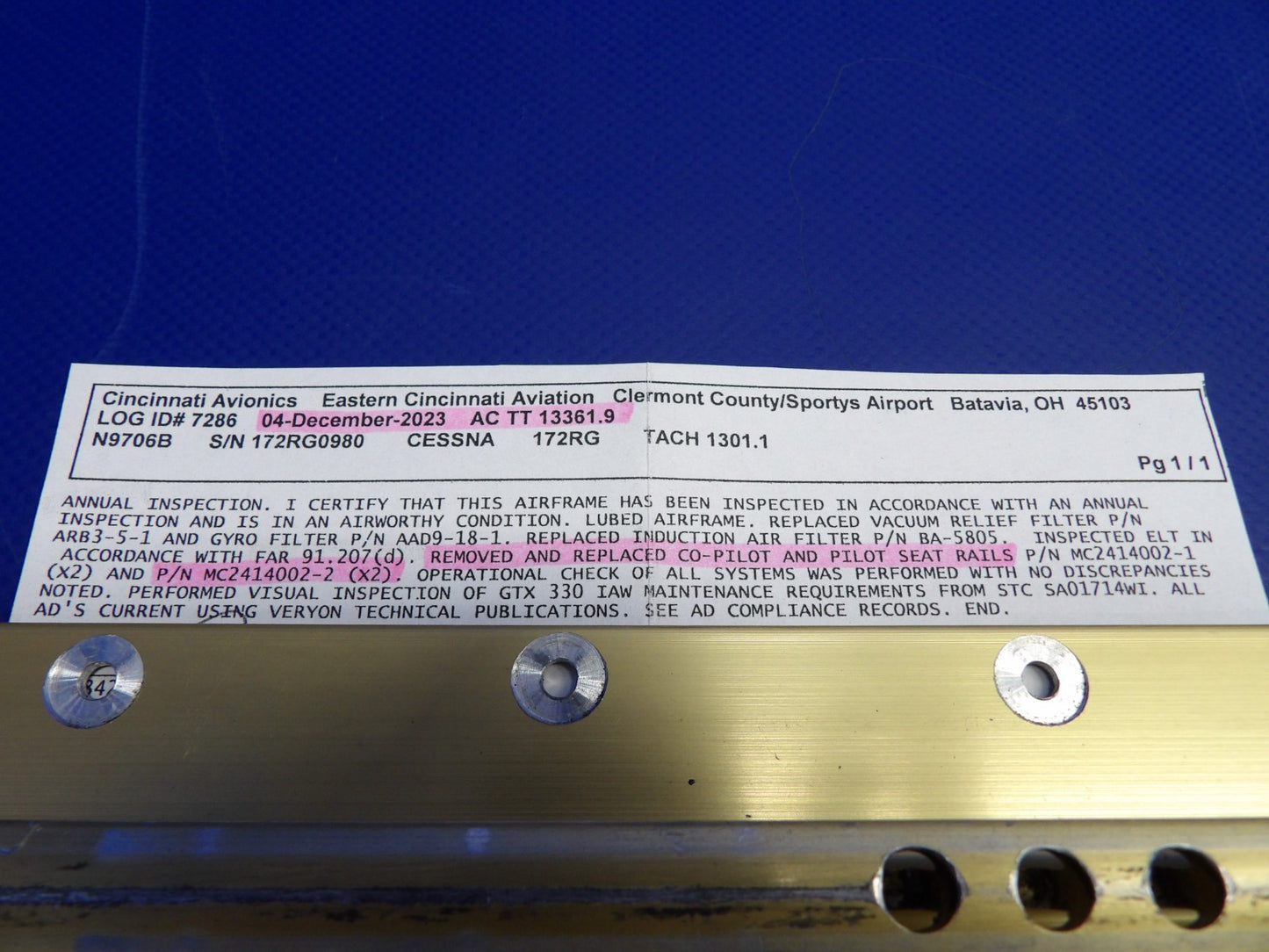 Cessna 172RG McFarlane RH INBD/LH OTBD Seat Rail P/N MC2414002-2 (0626-1491)3