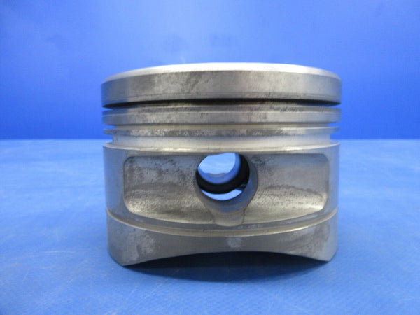 Continental Piston P/N 648013 NOS (1124-851)