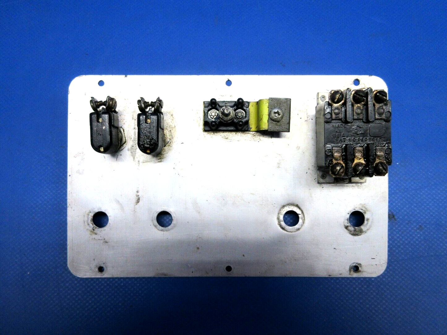 Piper PA-23-250 Aztec Heater Panel Placard P/N 16313-00 (0624-885)