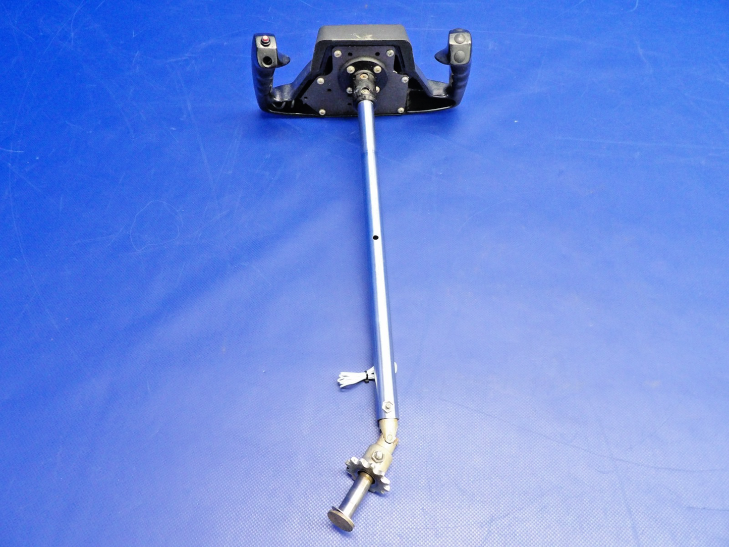 Cessna 172 /  172G Co-Pilot Control Wheel / Yoke 0760019-1 (0326-1265)3