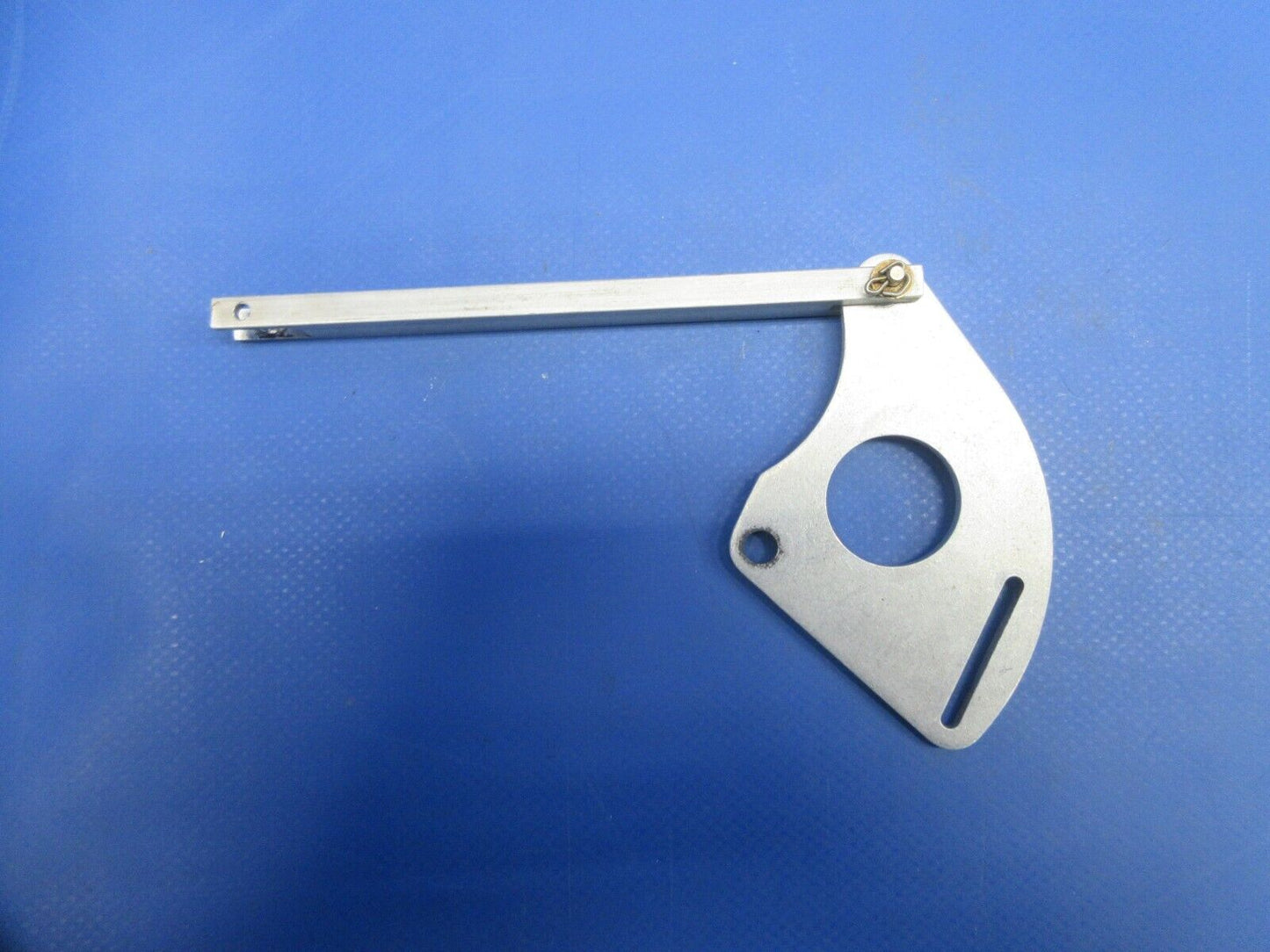 Piper PA-32RT-300T Lance II Automatic Landing Gear Arm P/N 38054-00 (0924-877)