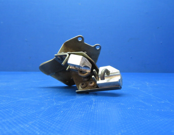 Cessna 180 / 180K Engine Controls Bracket Assembly P/N 0750613-1 (0824-861)