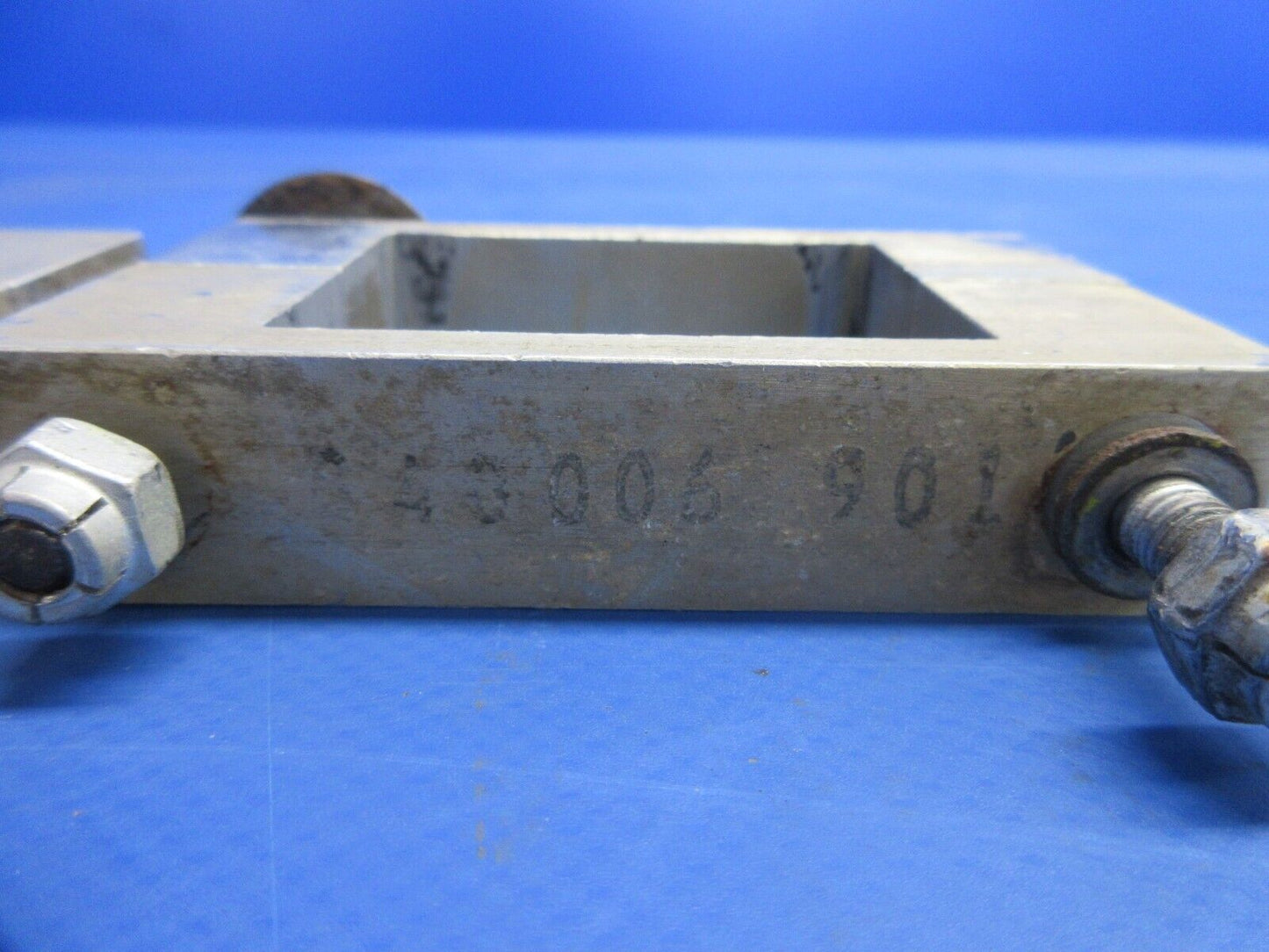 Mooney M20 / M20C Retractable Step Bearing Block Set P/N 840006 (1024-803)