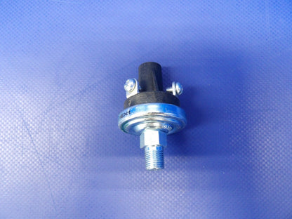 Honeywell Hobbs / Hour Meter Pressure Switch P/N 10-00813 NOS (0526-1396)0