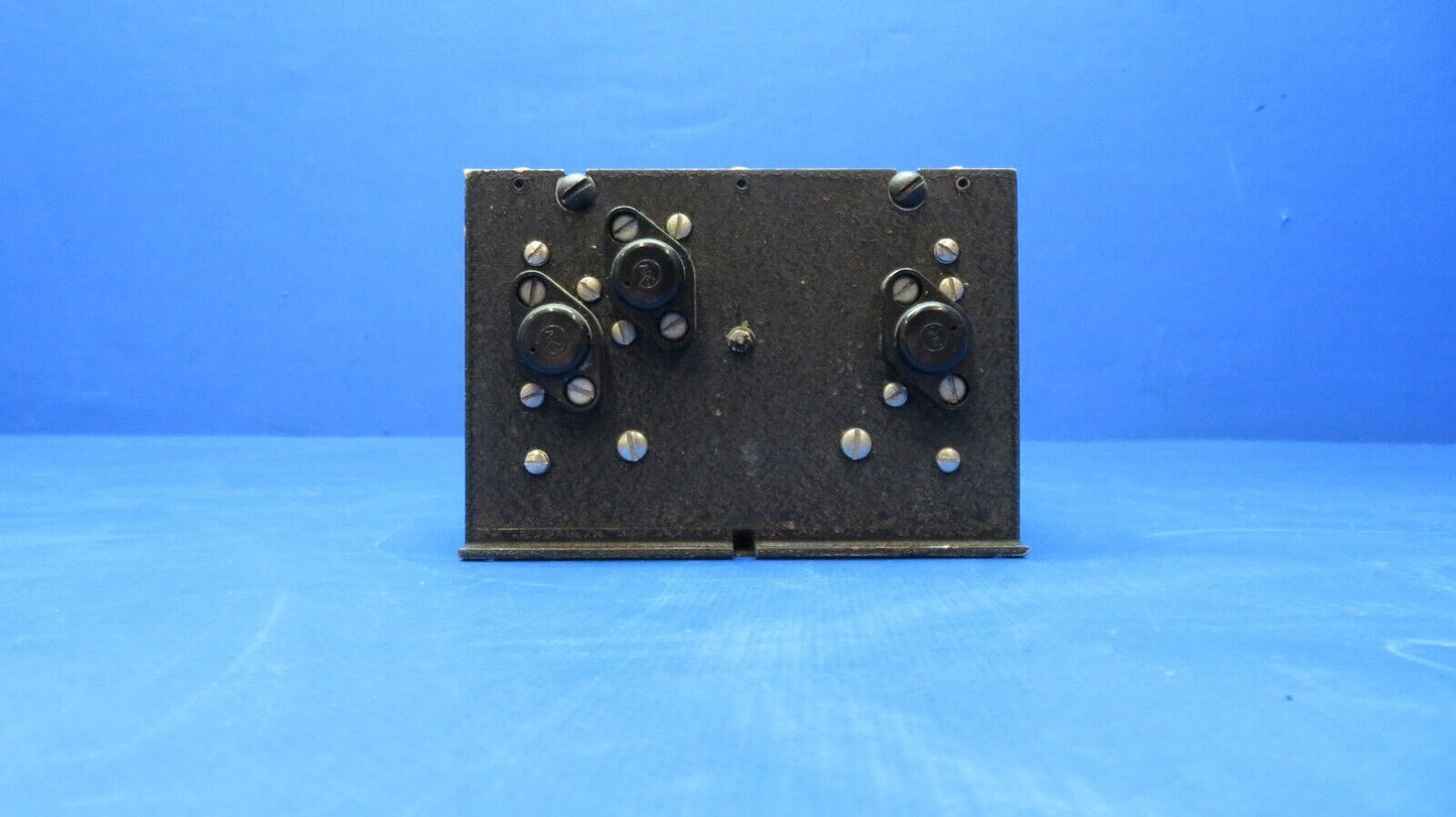 Aircraft Radio Corp. Computer Amplifier CA-530A 28V P/N 37970-7028 (0523-807)