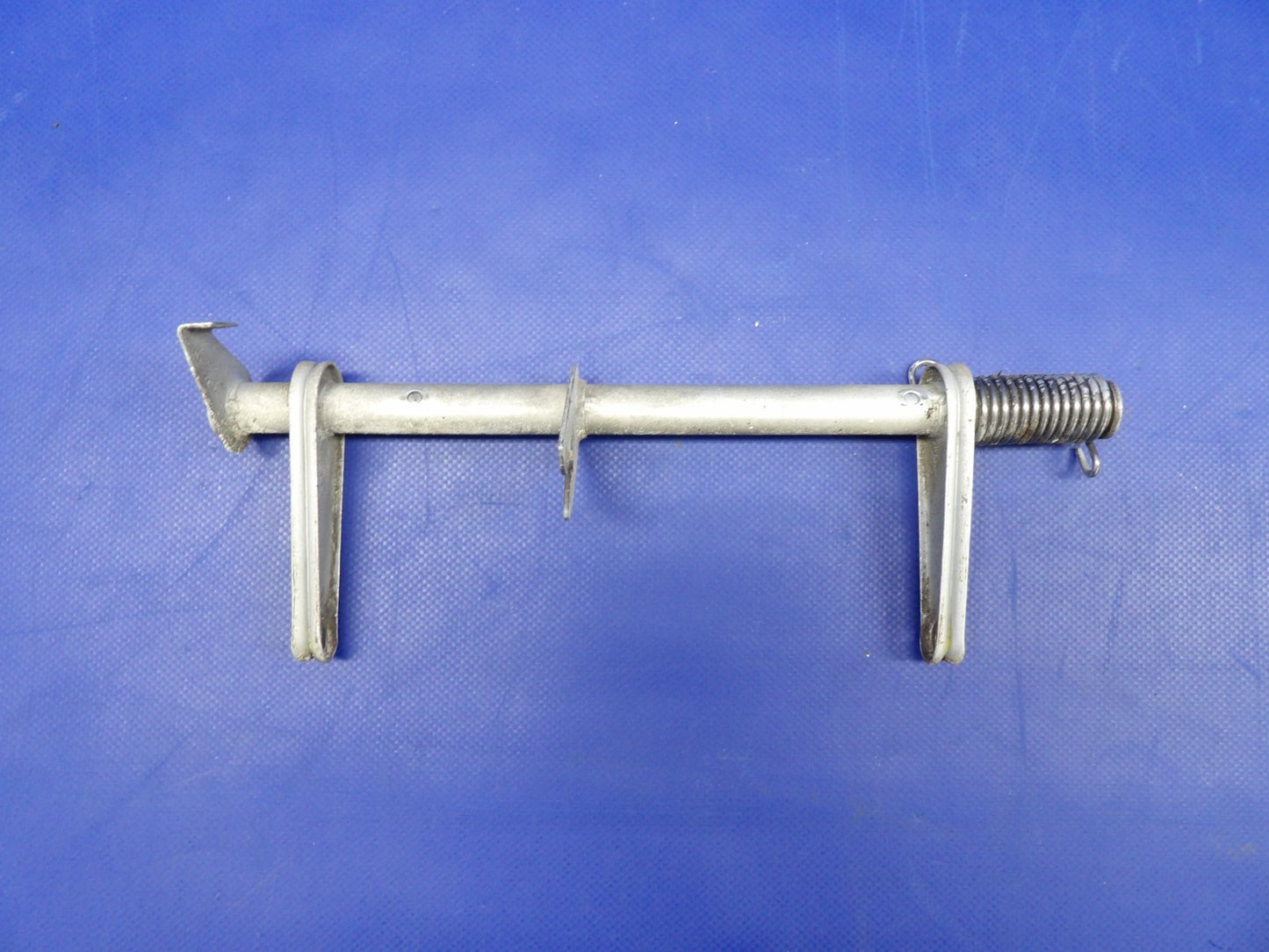 Beech 95 / D95A Travel Air Nose Gear Door Actuator P/N 95-820006-1 (0326-404)1