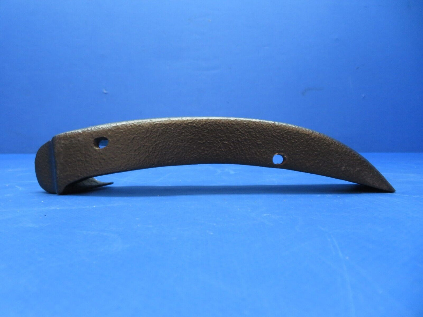 Diamond DA-42 RH Glareshield End Cap P/N DA4-2510-48-00 (0623-489)