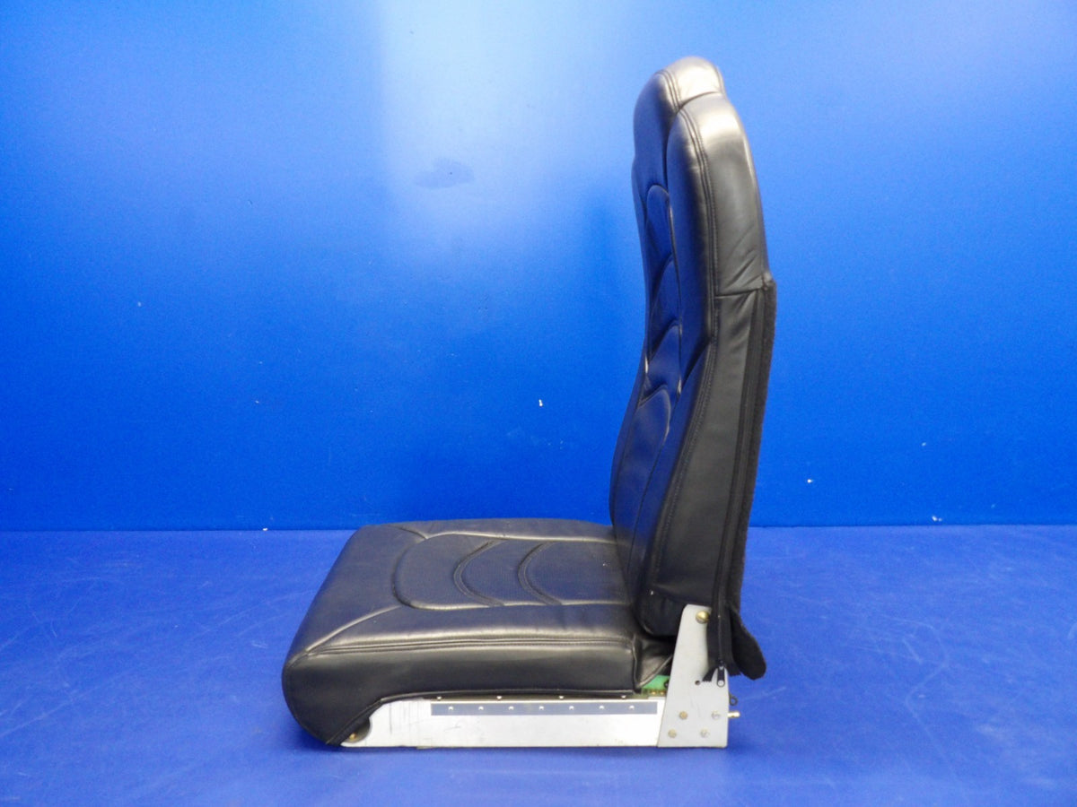 Cirrus SR22 Rear RH Passenger Seat P/N 11933-003 (0926-1230)9
