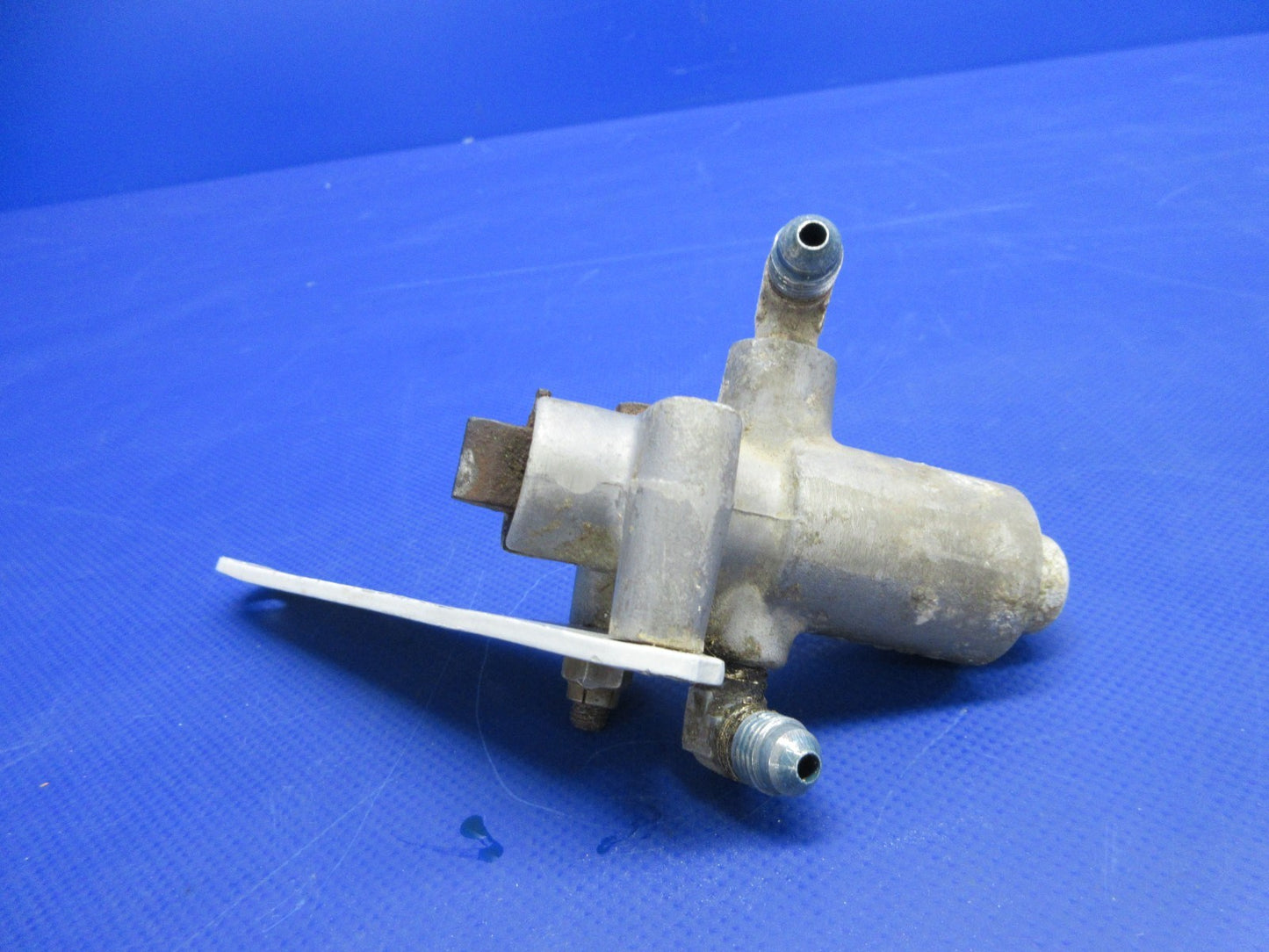 Globe GC-1B Swift RH Landing Gear Down Lock P/N 16404R (0326-788)7
