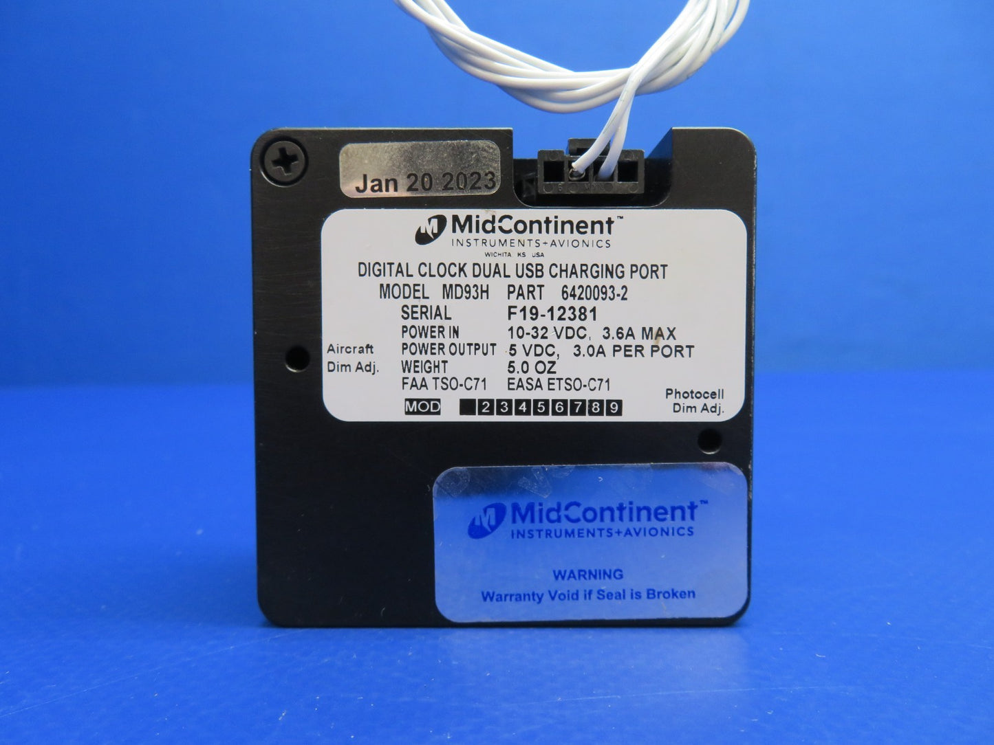 Mid-Cont. MD93H Digital Clock/USB Charge 10-32V 6420093-2 FOR PARTS (0226-1767)1
