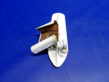 Cessna 172 / 172G RH Cabin Step & Bracket P/N 0541155-2 (0326-1237)8