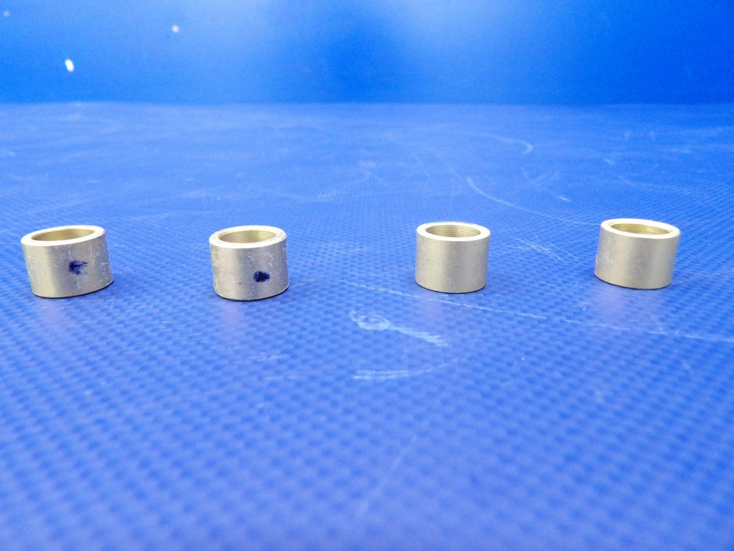 Beech Landing Gear Torque Knee Bushing w 8130 90-810019-1 LOT 4 NOS (0426-1289)7