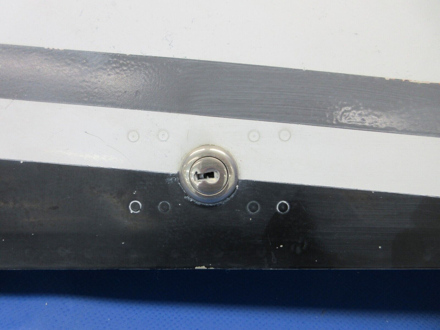 Beech 95 / D95A Travel Air Nose Access Door Assy P/N 95-410029-37 (0424-662)
