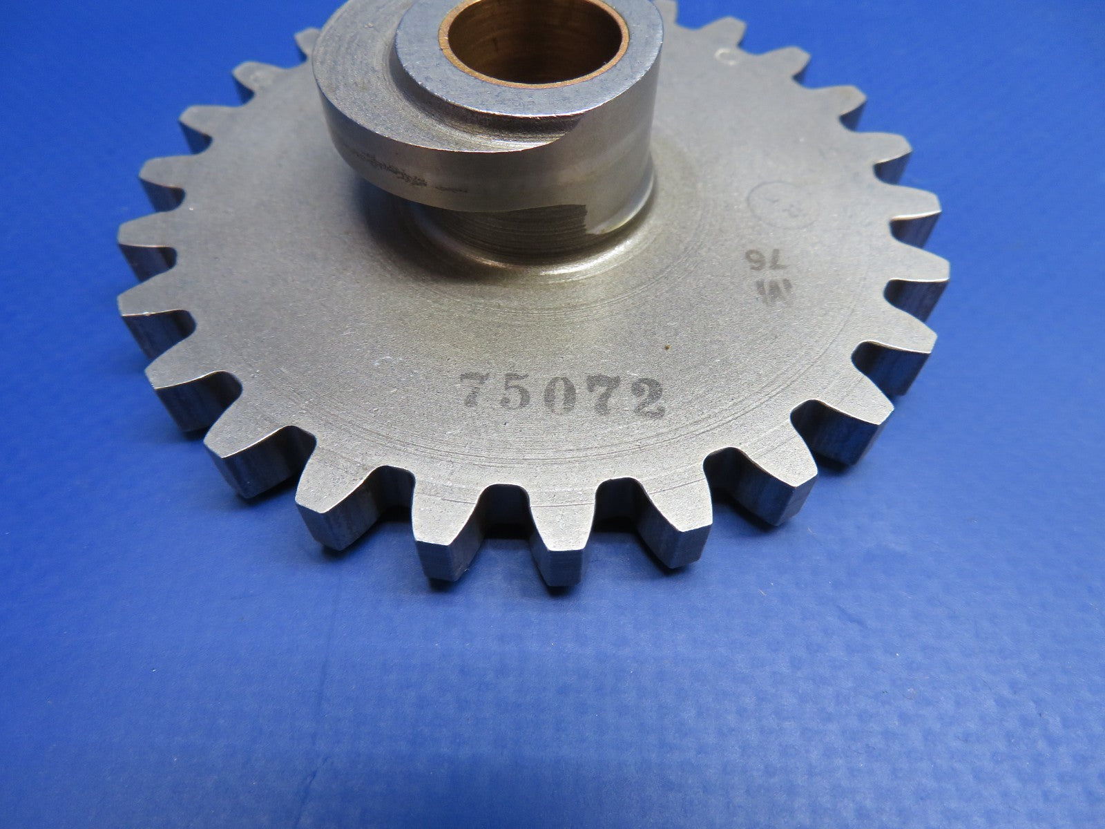 Continental IO-370 Fuel Pump Idler Gear P/N 75072 Inspected w/ 8130 (0326-1700)2