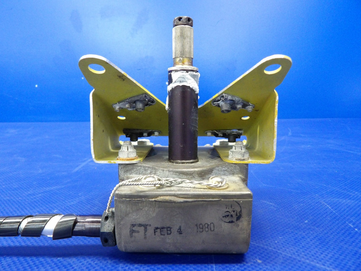 Piper Cheyenne Alco Windshield Wiper Converter  P/N XW20345-275-50 (0626-1399)3