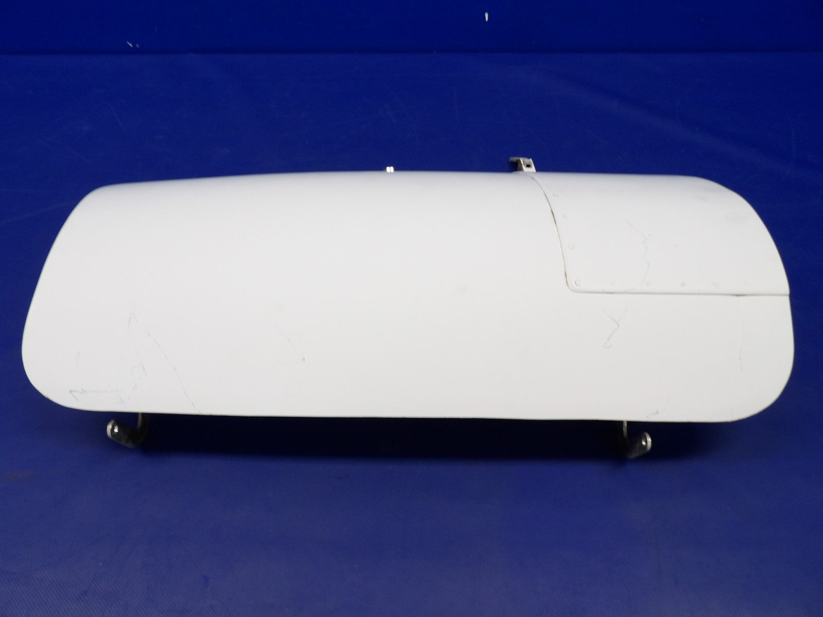 Cessna 421 RH Nose Baggage Door P/N 5013107-60 / NO KEY (0626-1484)4