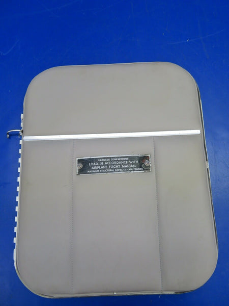 Beech Baron 95-B55 Cabin Door Baggage NO KEY P/N 35-410070-93 (0620-550)