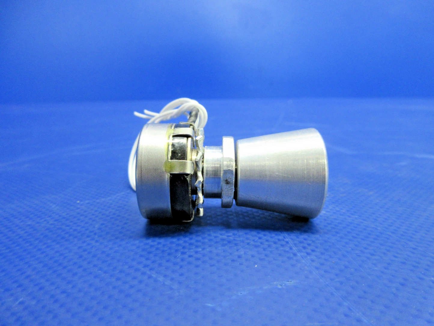 Beech F35 Bonanza Propeller RPM Control Switch 53C1 (0726-821)1