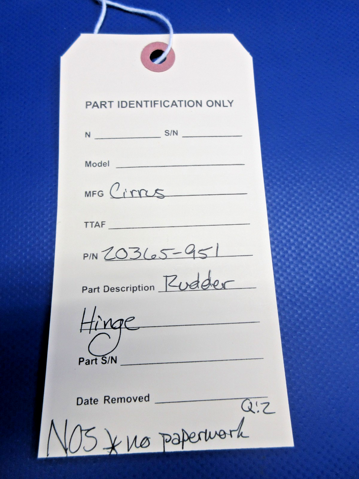 Cirrus Rudder Hinge P/N 20365-951 NOS (0326-985)7