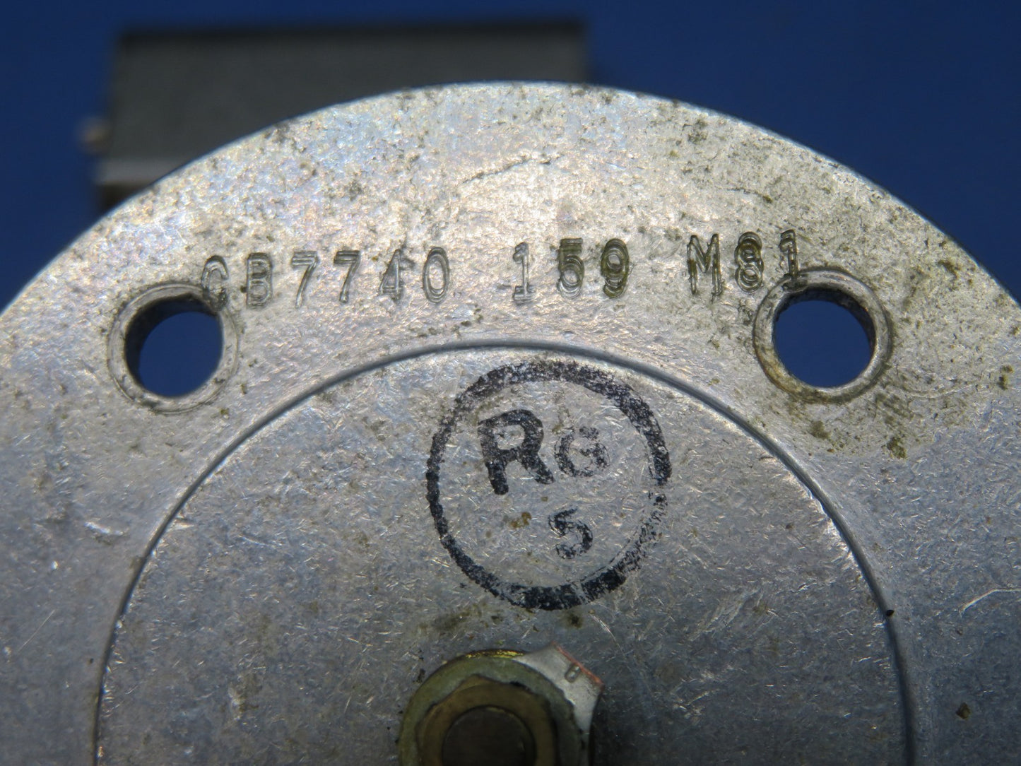 47031530