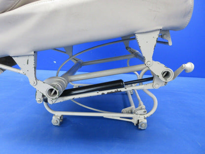 Piper PA-32RT-300T Vertical Adjust Front Pilot Seat Assy 79592-02 (0924-1424)