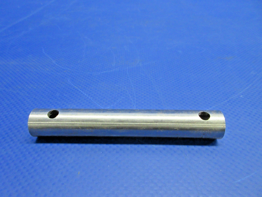 Cessna Control Yoke Shaft P/N 0411255 NOS (0326-1010)0