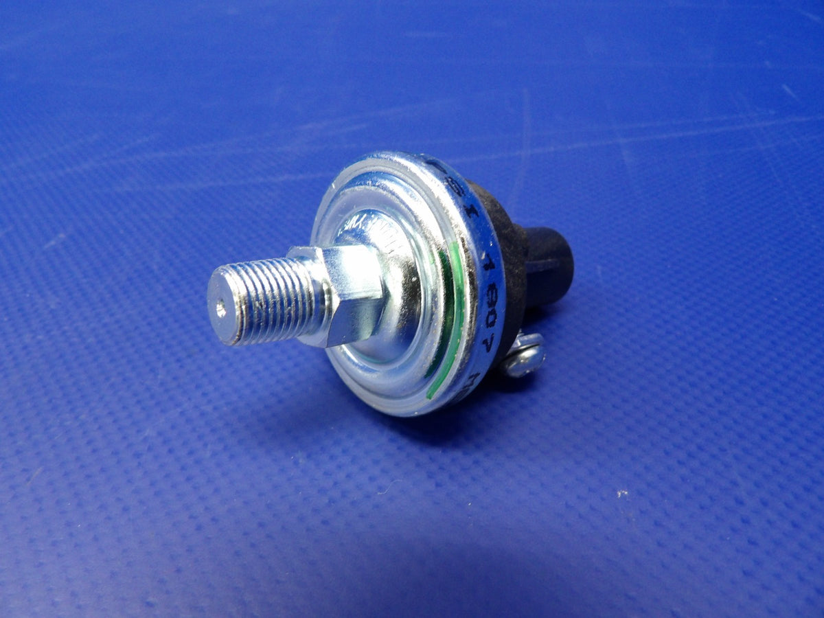 Honeywell Hobbs / Hour Meter Pressure Switch P/N 10-00813 NOS (0526-1396)9