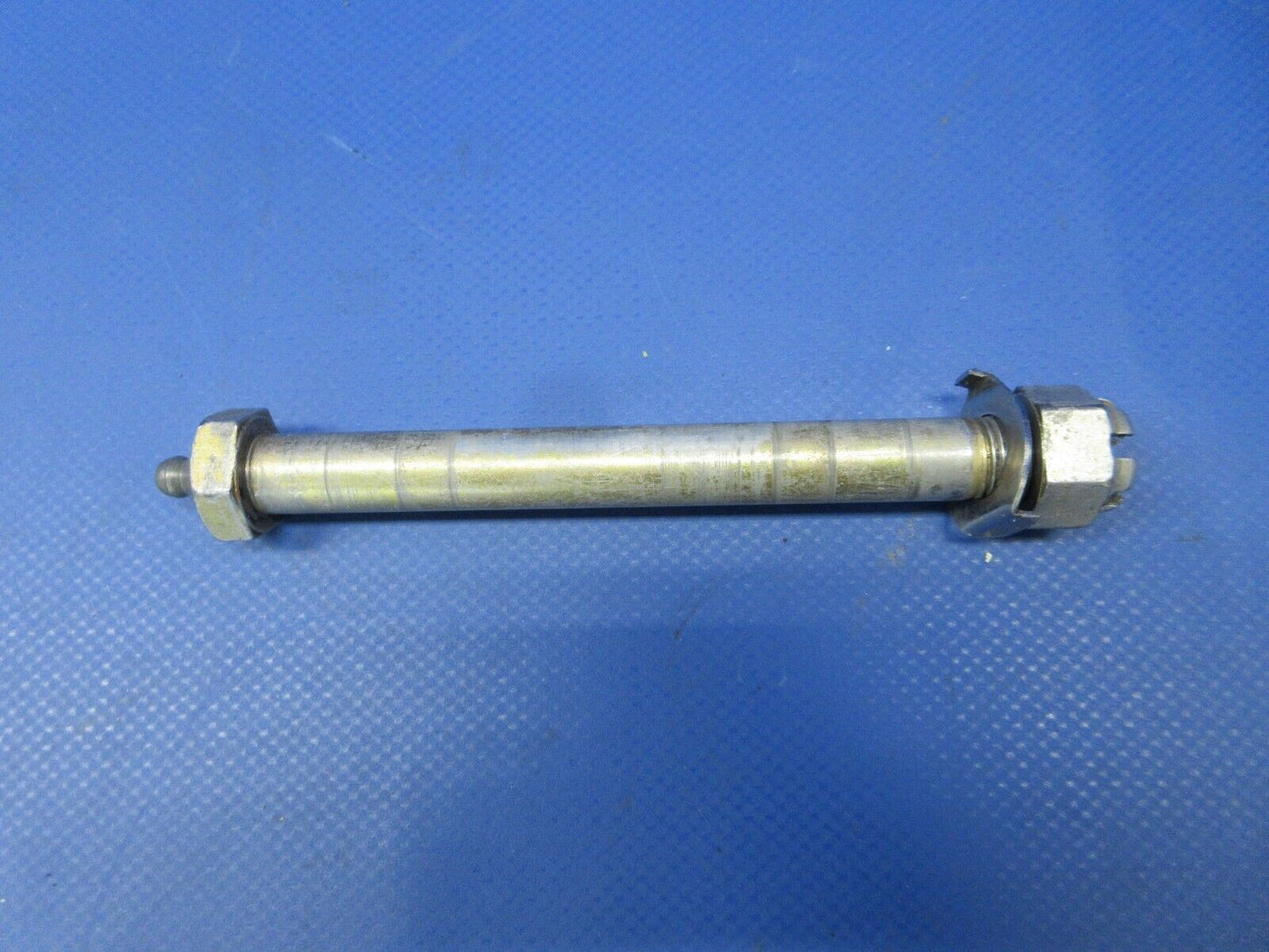Cessna 180 / 180K Tailwheel Axle Assy P/N 1642004-1 (0624-1218)