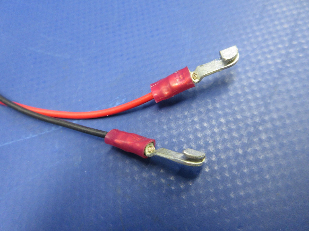Beech Whelen A650-PG-14V Wing Tip Strobe Light 14V P/N 01-0770054-00 (0526-845)6