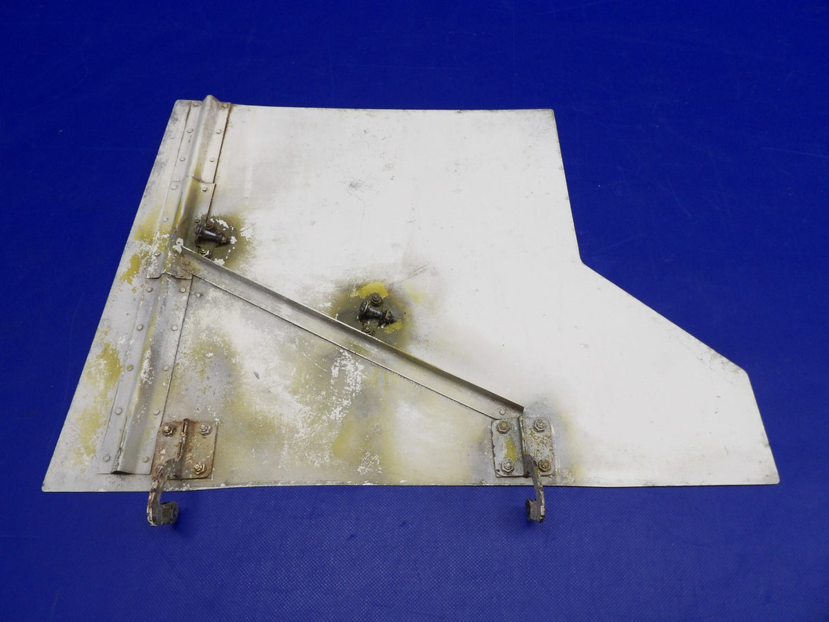 Mooney M20 / M20C LH Main Gear Door P/N 8590-1 (0426-1436)0