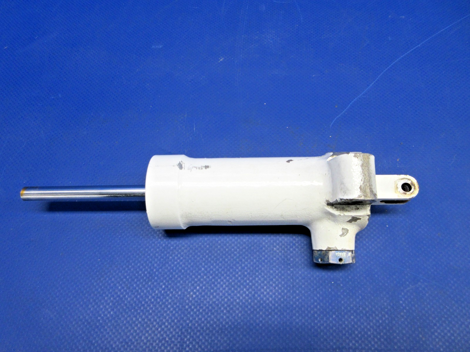 Cessna 310 / 310I Shimmy Dampener P/N 0842400-1 (0326-887)3