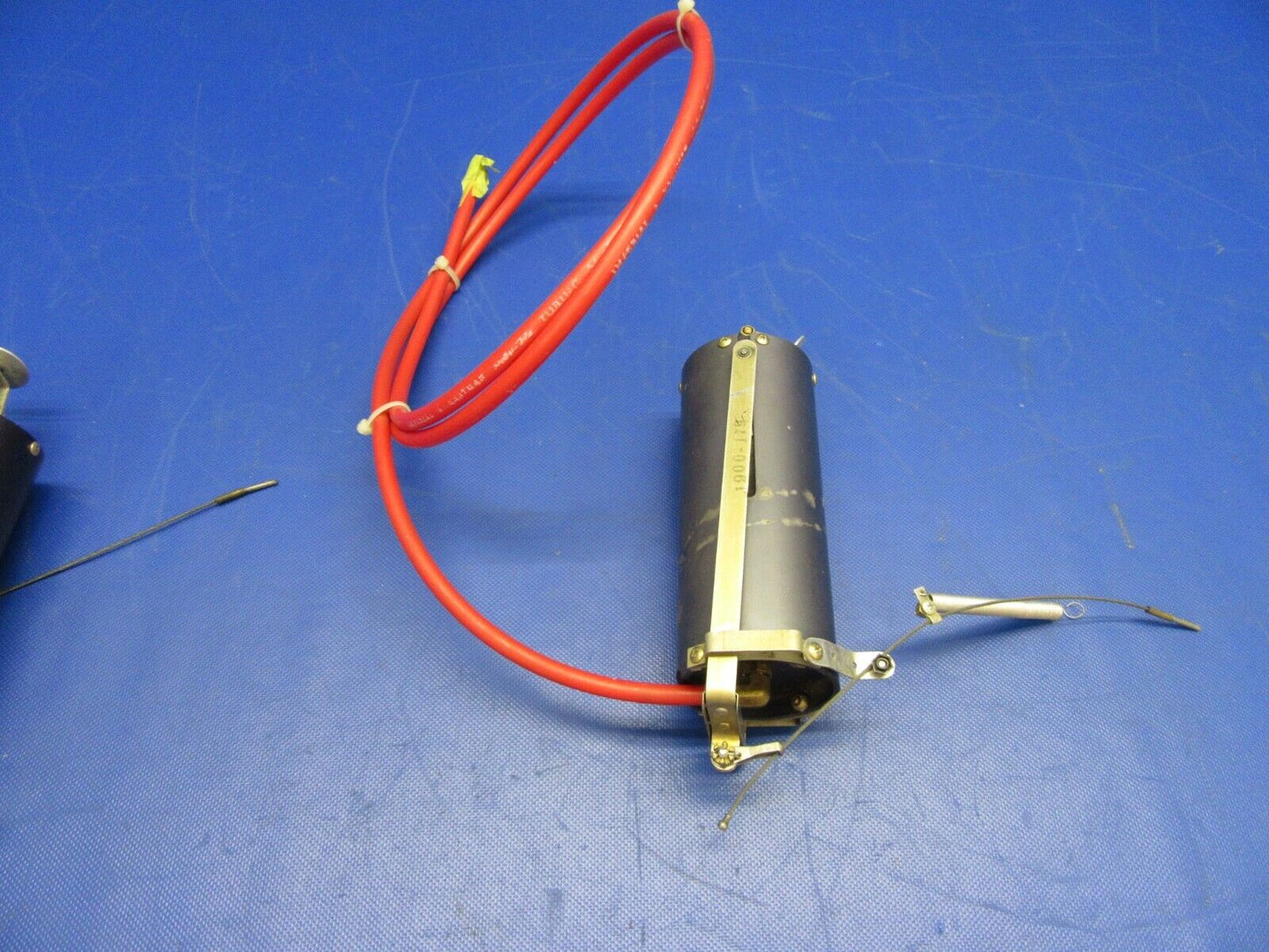 Brittain Industries Autopilot Servos P/N 1901-3-2, 1900-3-0 LOT OF 2 (1021-352)