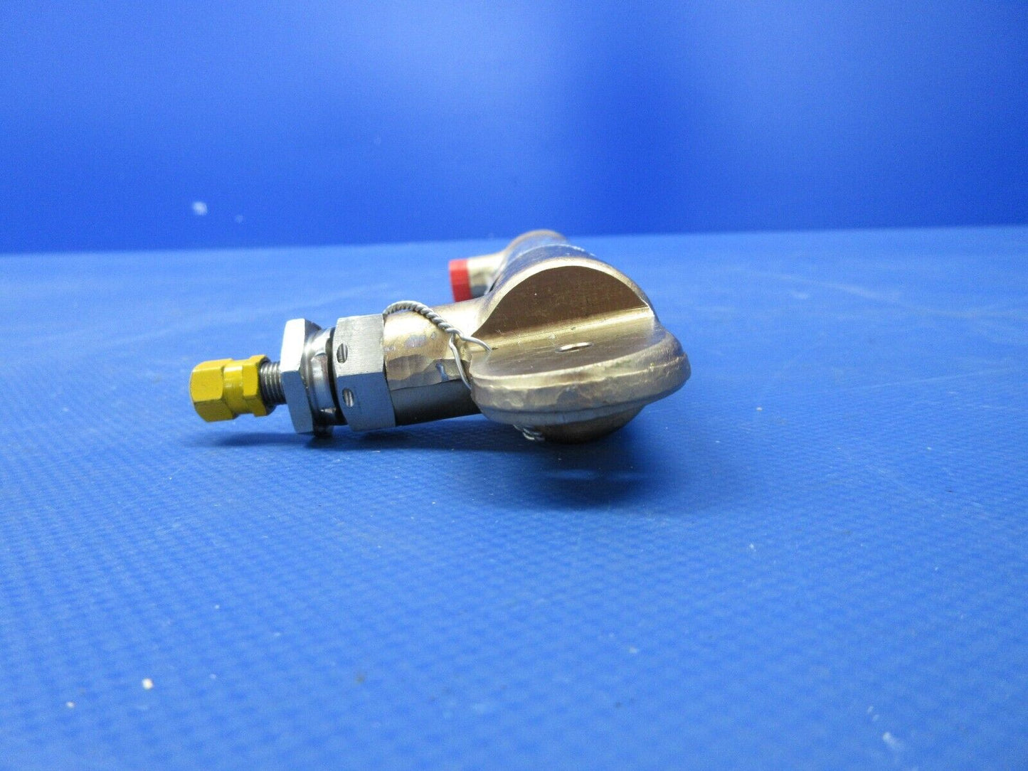 Cessna 337 / P337H Door Close Accumulator Assy P/N 1281033-1 (0724-1250)