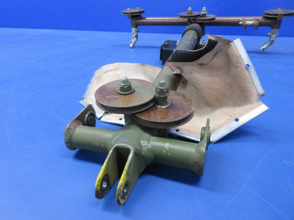 Piper PA-20 Pacer Control Column Assy P/N 12500-00 (1024-2031)