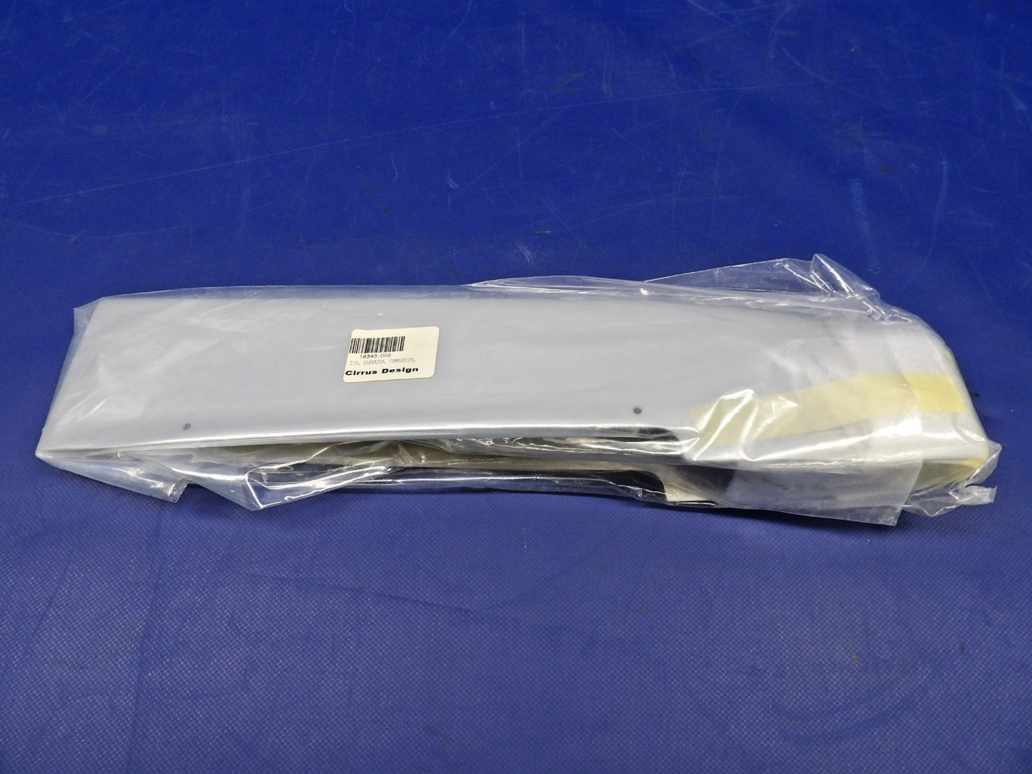 Cirrus SR20 / SR22 RH Elevator Tip P/N 18343-002 NOS (0426-1312)1