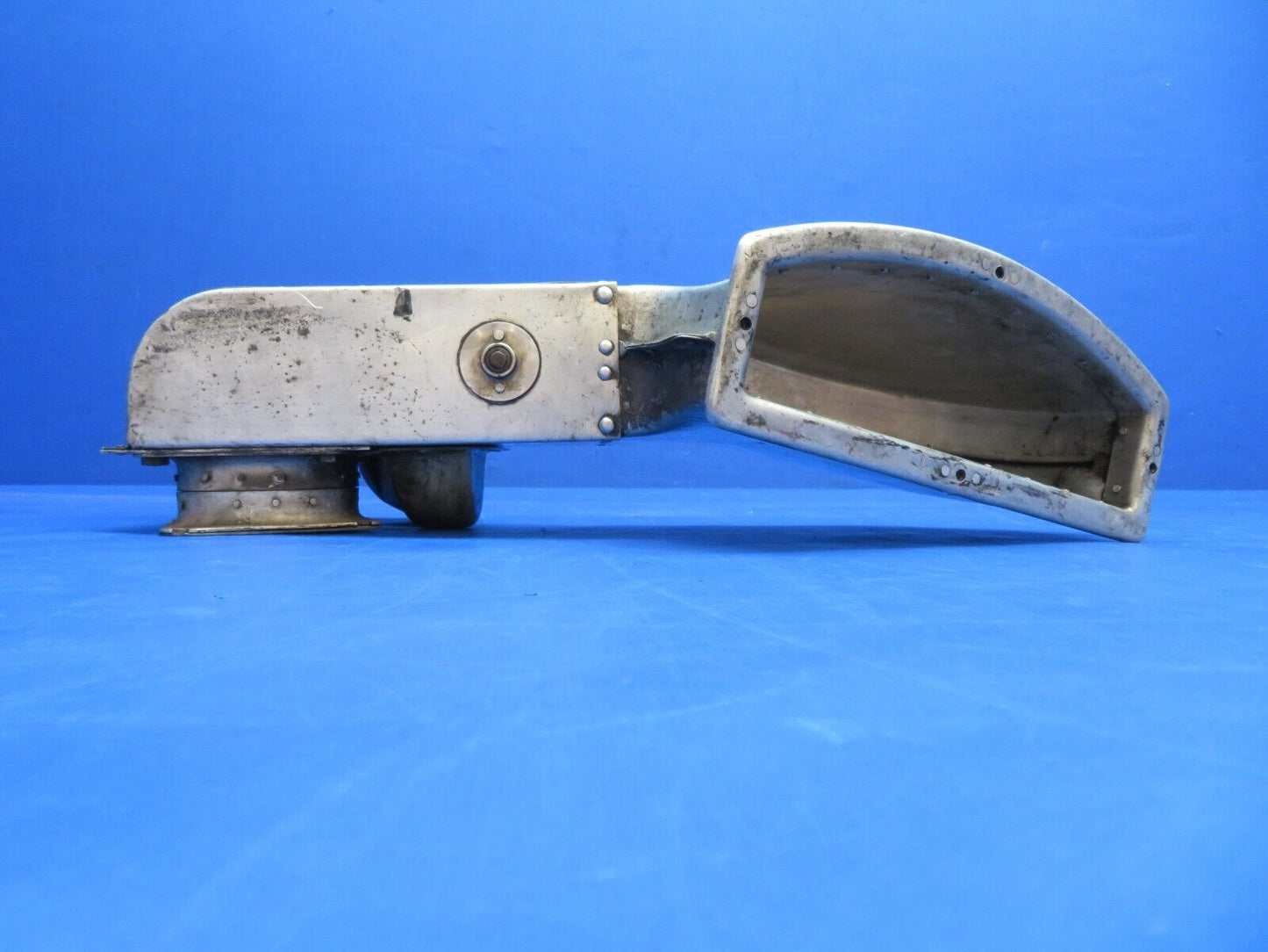1956 Cessna 310 Carburetor Air Box Assy P/N 0850570-1 (0723-486)
