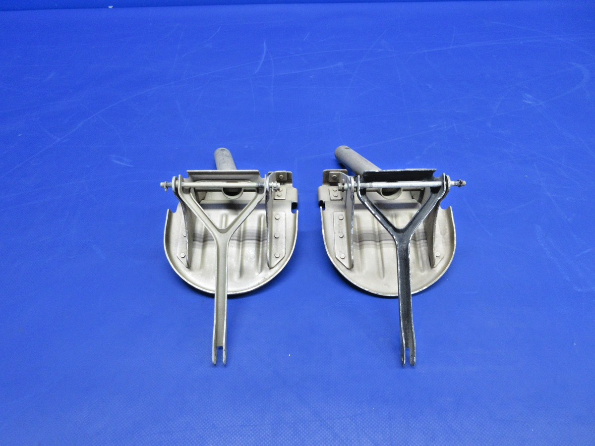 Cessna Rudder Pedal P/N 0310453 LOT OF 2 (0926-714)3