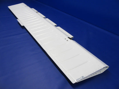 Beech 95-B55 RH Aileron P/N 33-130000-44 (1124-16)