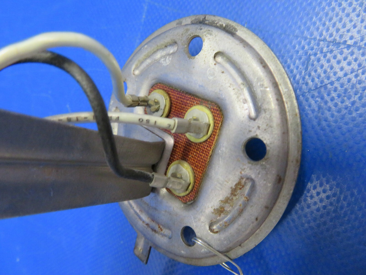 Beech Baron 95-B55 Fuel Sender / Transmitting Unit LH OTBD AUX (0320-42)5