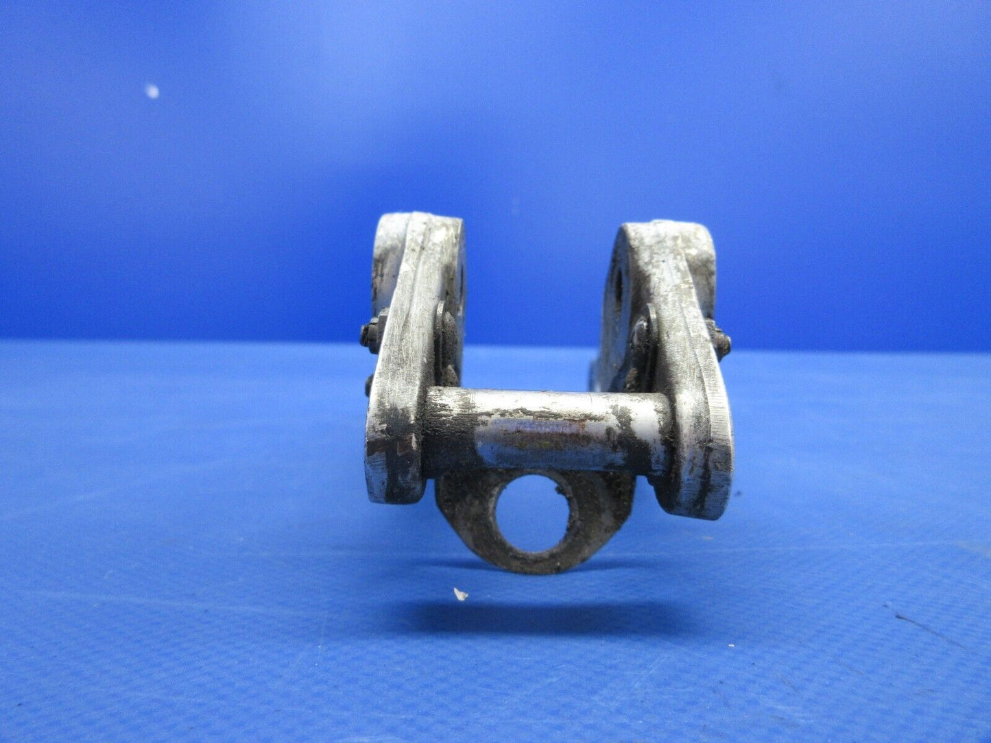 Piper PA-23-250 Aztec Nose Gear Drag Link Assy P/N 16279-00 (0624-848)