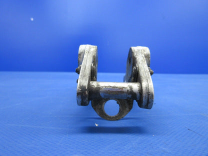 Piper PA-23-250 Aztec Nose Gear Drag Link Assy P/N 16279-00 (0624-848)