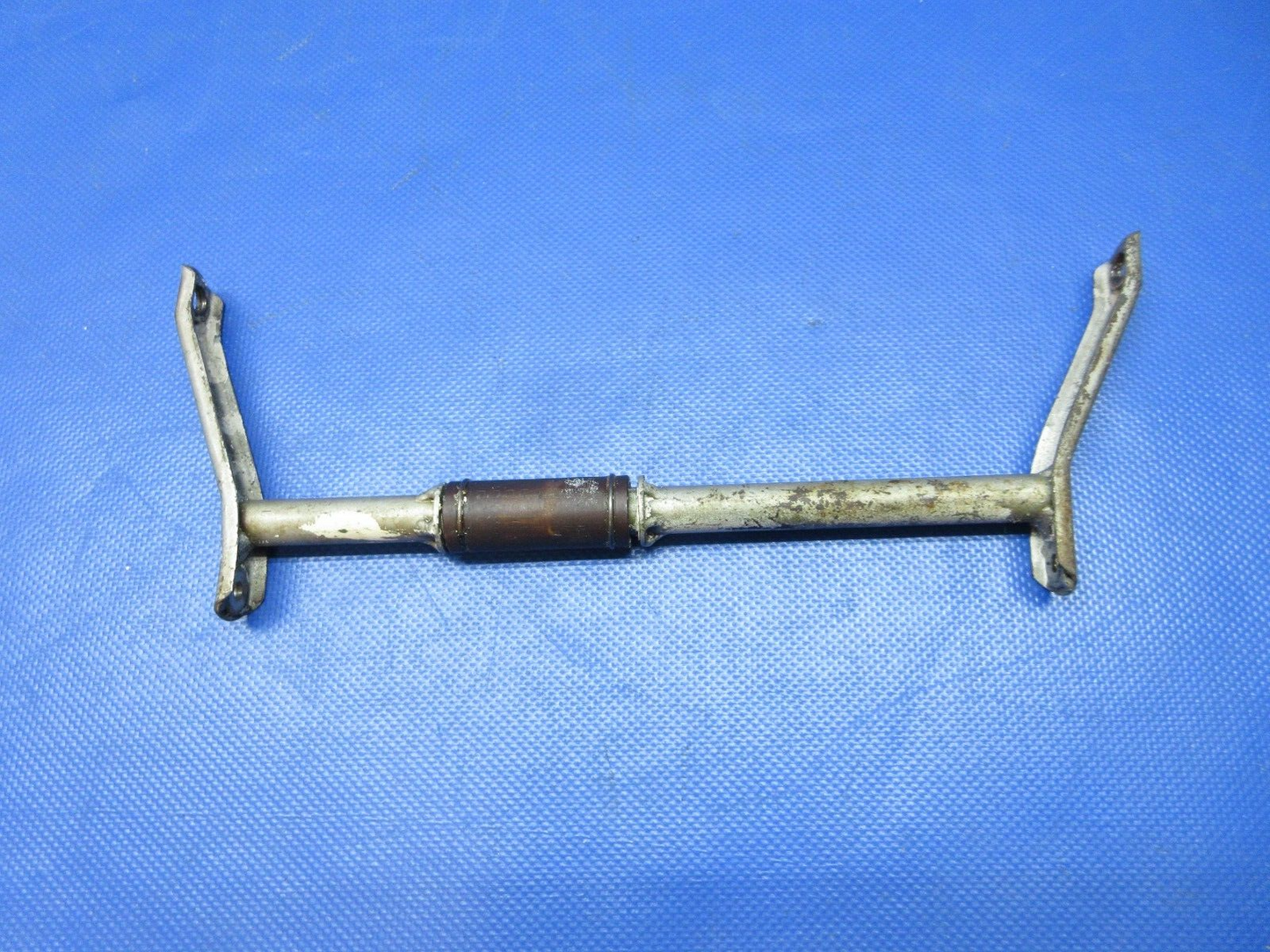 Piper PA-23-250 Aztec Main Gear Door Actuating Link Assy P/N 17795-00 (0624-770)